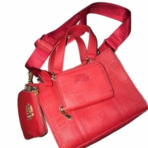 NWT Steve Madden crossbody with detachable bags